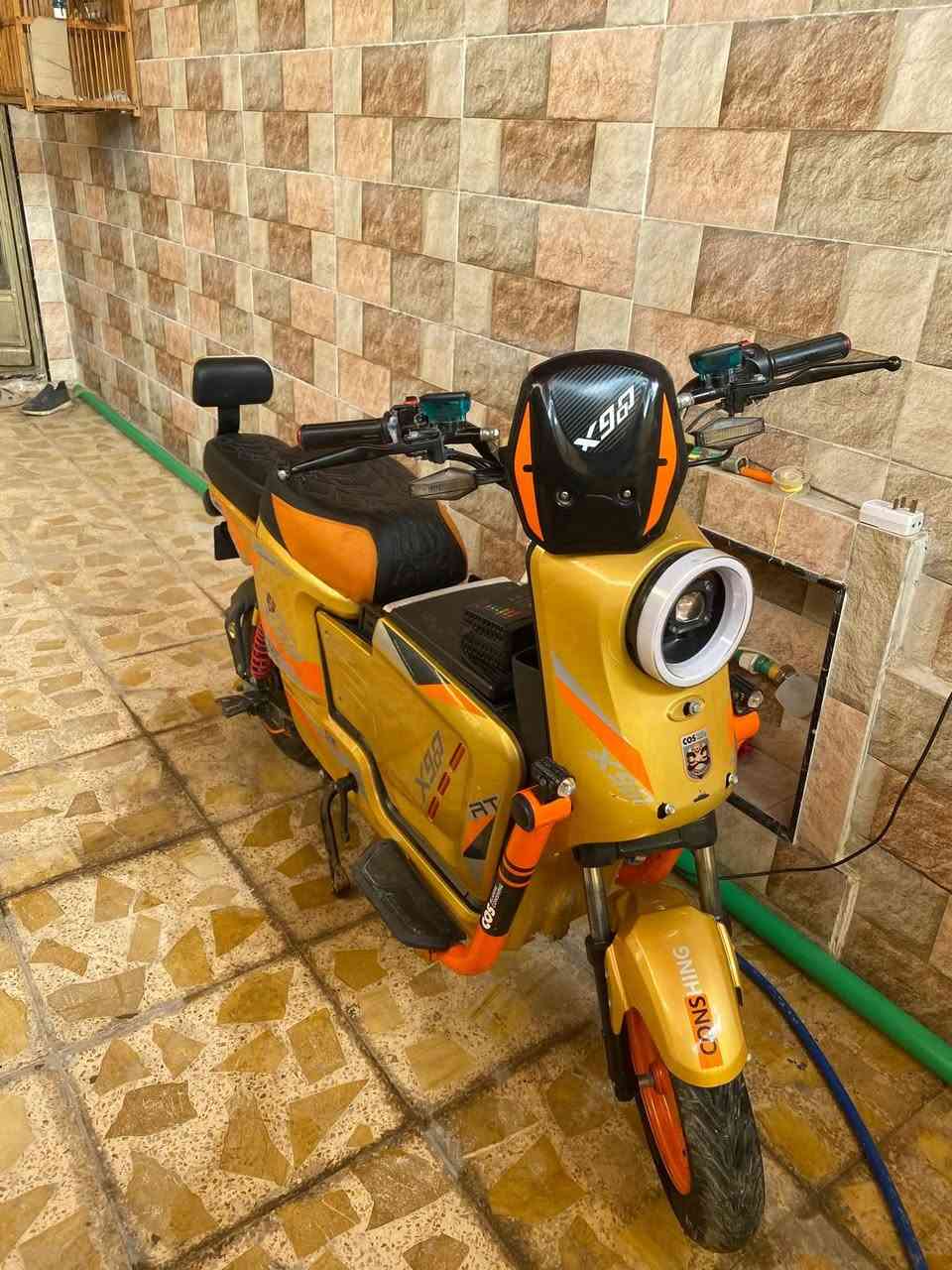 سلام عليكم
دراجه شحن X900 وحش الشحن
ما صار لها شهر للبيع
ملف 2000  واط يعني طياره
6 مزوده و ملف رياضي باتري كبار 33 امبير
لايت زنون مع بلوجكترات عللي ابيض ناصي اصفر
بصمه و دبل سويج تشغيل و دبل سويج صندوق
صندوق خزن امامي
شاشه ايباد تحديد عطل وغيره
سرعه 120 وهمي و الحقيقي 70 مع الوزن
تواصل لمعرفه تفاصيل اكثر ***********
مكان البصره القبله حي القائم 
السعر 580 وبيها مجال بسيط للشراي ادخل واتساب و تدلل .
