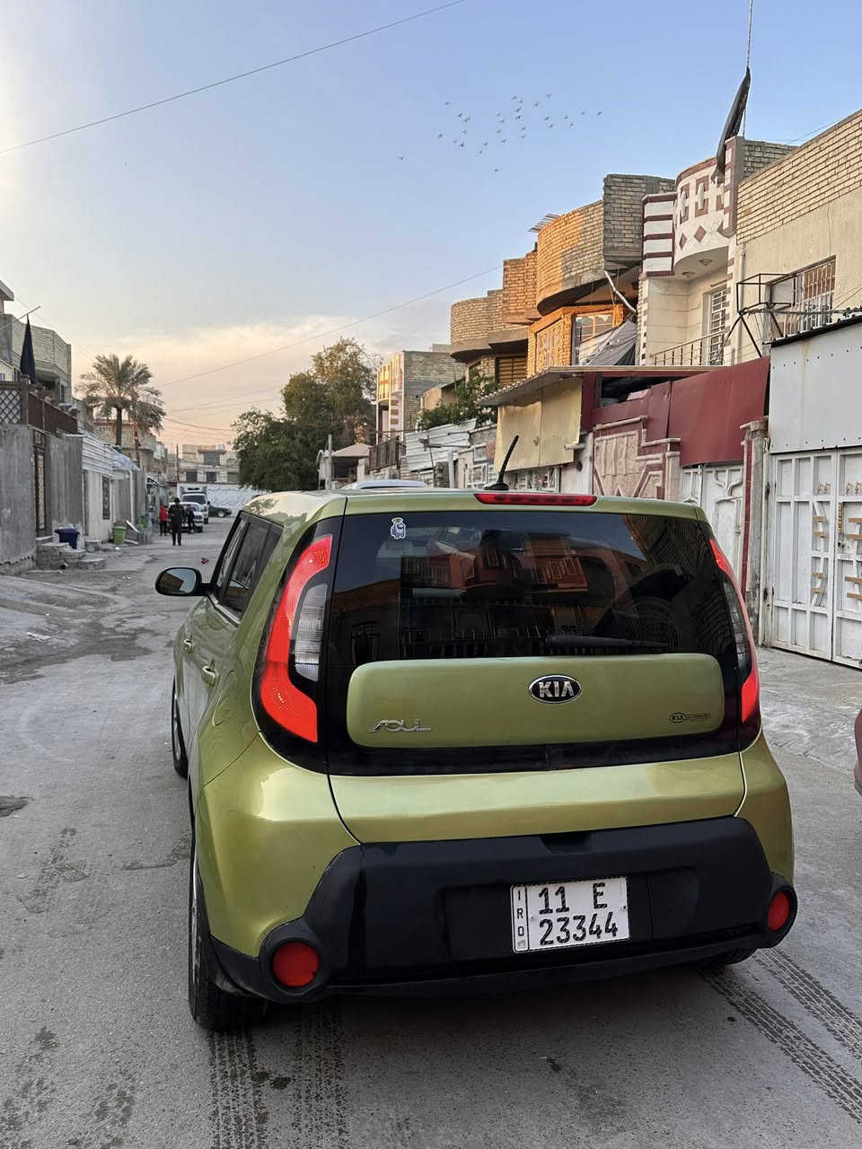 كيا صول 2015 وارد امريكي صور الحادث بالمنشور
لون اخضر
محرك 1600GDI
شاشة وكامره خلفية
ماشيه 123 الف مايل
السيارة شغل واطلع مابيها اي مشاكل
صور الحادث بالمنشور 
السيارة مصبوغة اثر طخطخات بالعراق 
القطع الي بدون صبغ القماره والبابين الي على جهه السايق
سعر السيارة 10,000$ يعني 100 ورقة وبيها مجال قليل جداً
للاتصال
***********
