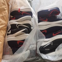 مصنع صيني • أحذية مستعملة • ماركات متعددة