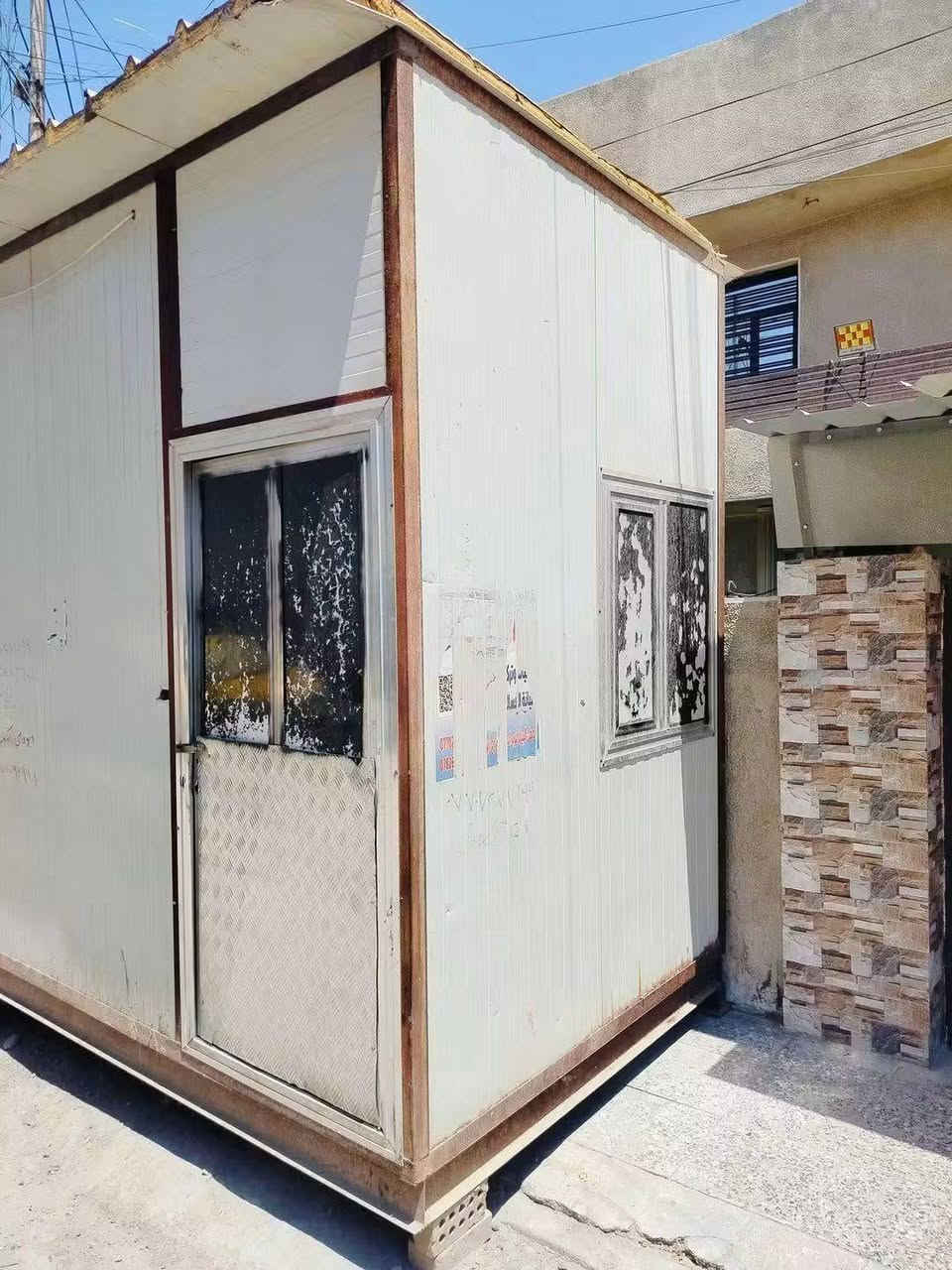 2 ونص في 3 ونص نظيف كولش كهربائيات كامله أرضية تغليف خشب ثقيل مغلف جلد
 سعر 700 وبي مجال بسيط
مكاني بغداد البياع
***********
