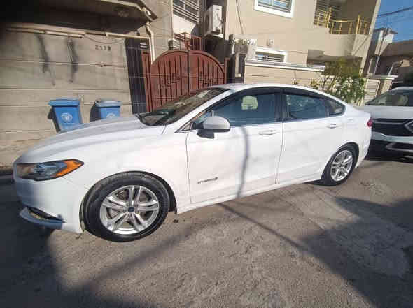 فورد فيوجن هايبرد موديل 2018
محرك 2000 تنفس طبيعي هايبرد
السيارة بأسمي 
رقم بغداد. الانكليزي الجديد
المواصفات.... Se
الگير ماوس
هندبريك بصمة
الكشن كهربائي
السيارة ماشية 109 ميل
نظام الايكو
نظام مانع الانزلاق
باسورد في الباب
تصعيد الجام عن بعد
تشغيل عن بعد
تحكم استيرن
تحول ثاني يوم
السيارة خير من الله بصرف البانزين
وكثير وكثير من المواصفات ..
السيارة داخلة حادث بسيط دعامية امامية ومازدة التقرير والسونر موجود بالمنشور لان مابيها صور حادث 
بالعراق صار بيها جاملغ امامي صبغ جهة السائق 
واسفل قبغ البانزين صبغ
 وبارد بابين الخلفيات شي قليل
السعر 130 وبيه مجال 
 مكان السيارة. بغداد الكرخ حي الرسالة
تجي وتشوف بعينك
***********
***********
