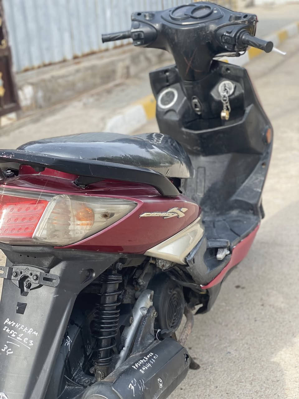 للبيع سكنس فحل نوزل خطين طلاعات اي نقص مابيه كهربائيات شغاله نكره سلف شلعه ومعدل مكفوله كفاله عامه كفرات مختمه ختم واحد السعر 850 هـ***********
