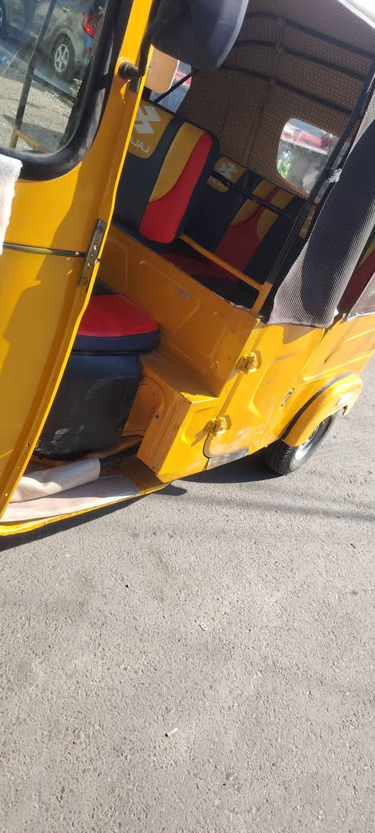 السلام عليكم  تكتك موديل 21 شهر 6 تكتك موحد لونها تكتك جهازه من كلشي سعر 7400 وبيها مجال مكاني اشعب ***********
