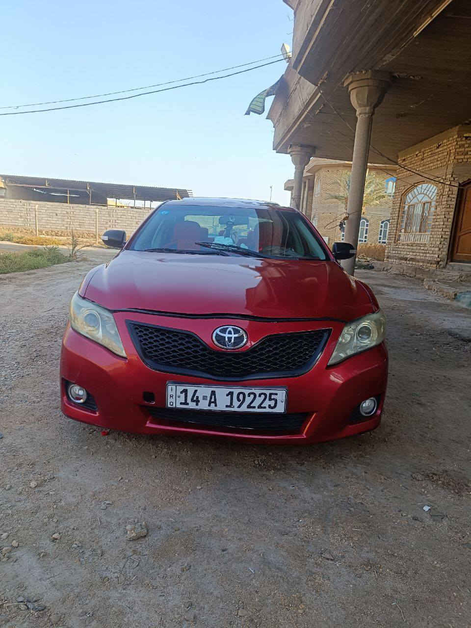 كامري 2007 امريكي السيارة باسمي مباشرة، أمشي بيها يوميًا لدوامي والحمد لله مريحة جدًا ونظيفة.
🔹 المواصفات:
المحرك بحالة جيدة 
الكهربائيات بحالة جيدة
الدواخل نظيفة ومنظمة
مصبوغة صبغ عام لغرض الجمالية فقط (شرط)
مبدل بيها بنيد أمامي فقط عند دخولها إلى العراق
سونار جديد 
هزة جديدة
لا توجد أي مشاكل مرورية
ملاحظه:منظومة التبريد فقط لا تعمل
 مكاني السماوة التواصل فقط على رقم الهاتف***********
💰 السعر: 78 (قابل للنقاش البسيط)
