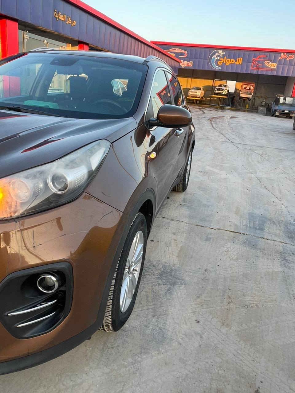 سبورتج٢٠١٧رقم أربيل إنكليزي خليجي بيه بارد شبر بالجنطه وبيه بارد بالبنيد كما موضح بالصور ماشيه ١٨١الف كيلو 
السعر١٦٥
***********
