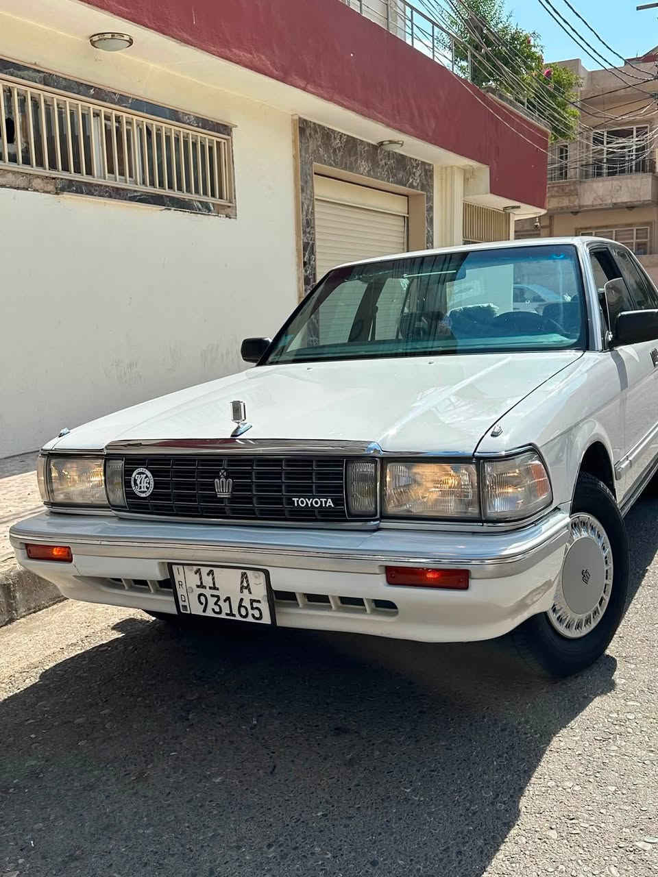 سلام وعليكم 

كراون سيدان 

موديل 1990 

كفاله عامه فقط تعديل بسيط بيها 

كير محرك تبريد كلها بشرط 

طخم تايرات جديد 

حداديه امامي خلفي كلها كفاله

مكان سيارة بدهوك 

رقم بغداد بسمنا 
رقم سنوية هزه كلها جديد 

للاستفسار اتصل على ارقام تاليه 

***********

***********
