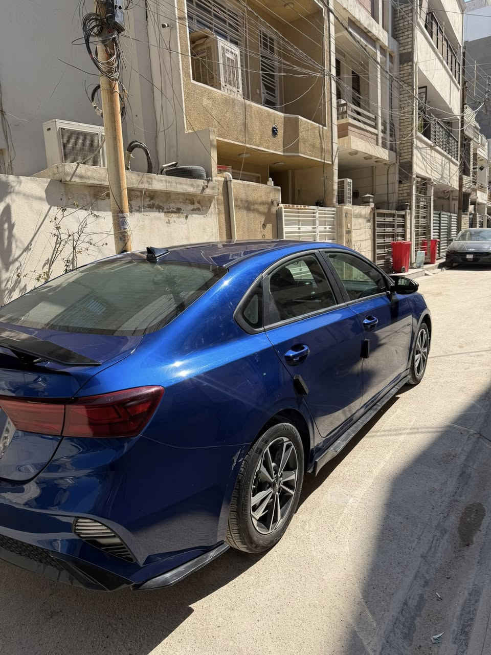 السلام عليكم فورتي 24 رقم اربيل باسمي
نص مواصفات ماشيه 50 كيلو مو ميل

ضربتها موضحه بالصور مابيها تبديل ربع بنيد ونص جاملغ

دوشه تخم تاير لايت زنون سياره جديده مناقصها شي فقط جامه مازده جهه السايق محرك دوش اكرر محرك دوش سعر 157 وبيها مجال بسيط ‭***********‬
