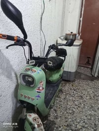 دراجة شحن • بدون نقص • أربع بطاريات