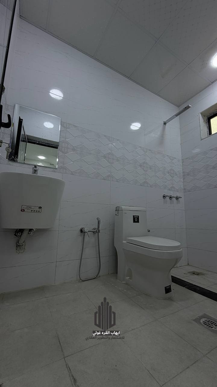 الدار للبيع 100 متر (زيرو وغير مسكون )/ 4 غرف نوم
📍بغداد _الدوره _ البعيثه _ مجمع السلطان 
📎صنف الارض طابو زراعي سند 25  (تحويل مباشر )
          "يتميز المنزل بتصميم عصري وراحة تامة "
يحتوي الدار على { 4 غرف نوم _ 2 حمامات _ مطبخ مع حولي مشترك _ غرفه ضيوف _ بيتونه }  .
📌السعر 148 مليون فقط . 
⚠️غير متواجد على منصة الفيس .
🔷️للاستفسار الاتصال ع  الرقم 
☎️ *********** واتساب.
☎️ *********** واتساب .
 ☎️ *********** .
