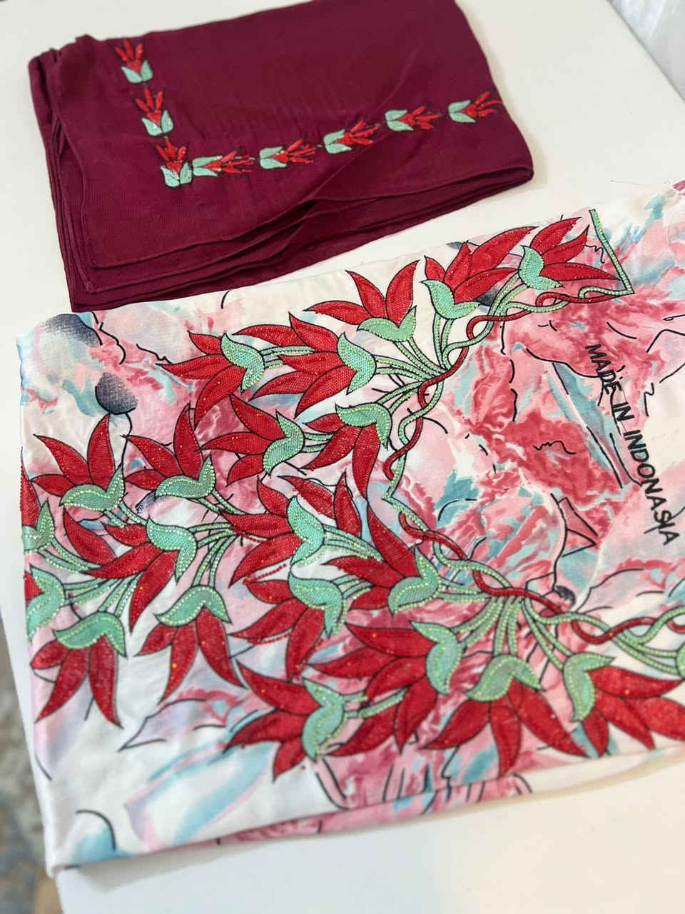 مخور 4 امتار ممخيط مع الشال سعره 27 الف قماش حرير إيطالي توصيل 3 جميع المحافظات


**إذا كنت صاحب هذا الإعلان وتريد حذفه لأي سبب، رجاءا أرسل رسالة إلى الدعم الفني**