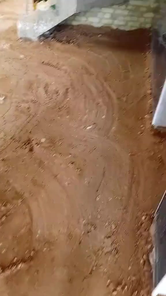 محمود البصراوي قضاء القرنه اي استفسار 📞 ***********☎️ الحساب مخصص الاعمال تنضيف وتنزيل وحدل درجه اولى اذا عندك بيت تابعنه ولسعار مناسبه يوجد واتساب
