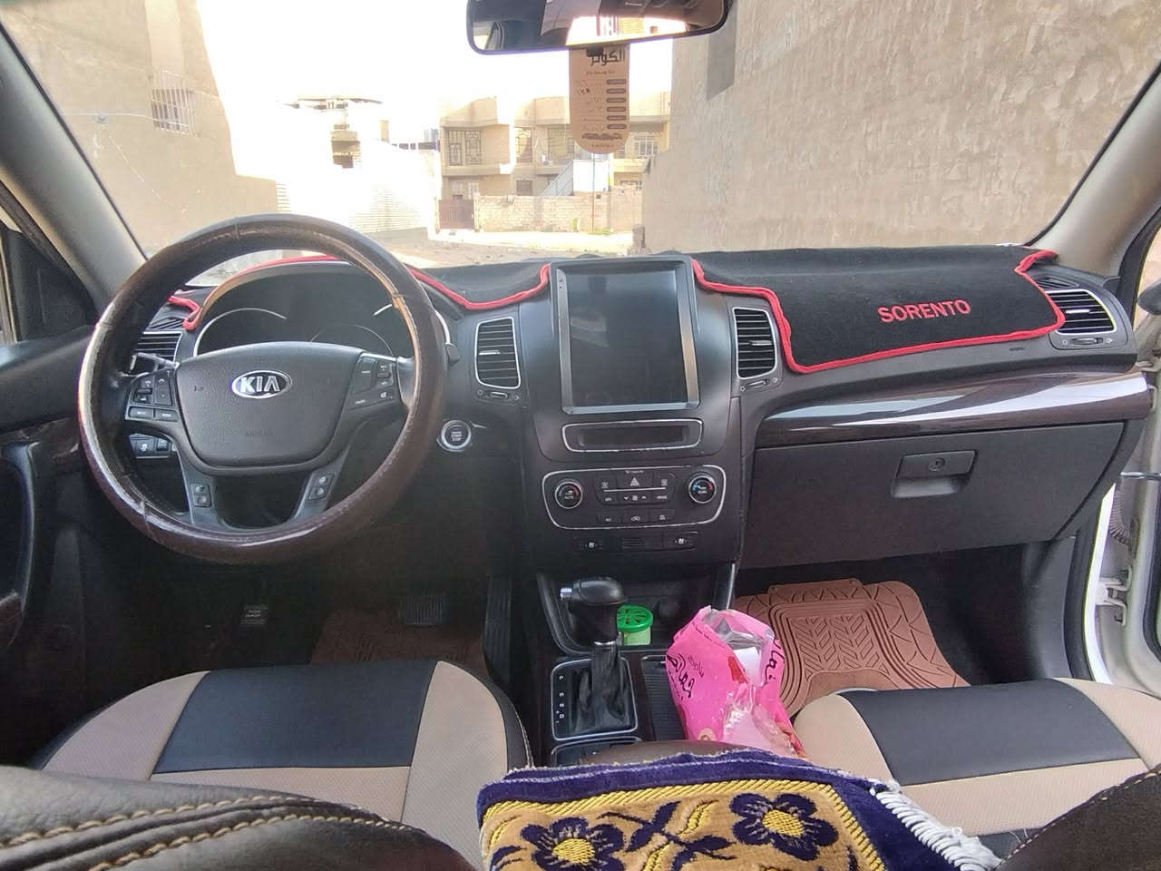 السلام عليكم
سيارة سورنتو 2014
سيارة خليجي كويتي
فول موصفات 1/1
بصمه 
تحكم ستيرن
مري شفط
كشنات كهرباء 
محرك سته سلندر 
بنروما 
ثلاث انظمه قيادة
فور وير 
السعر190 وبيه مجال مكان السياره 
الانبار الفلوجه 
رقم الهاتف ***********
