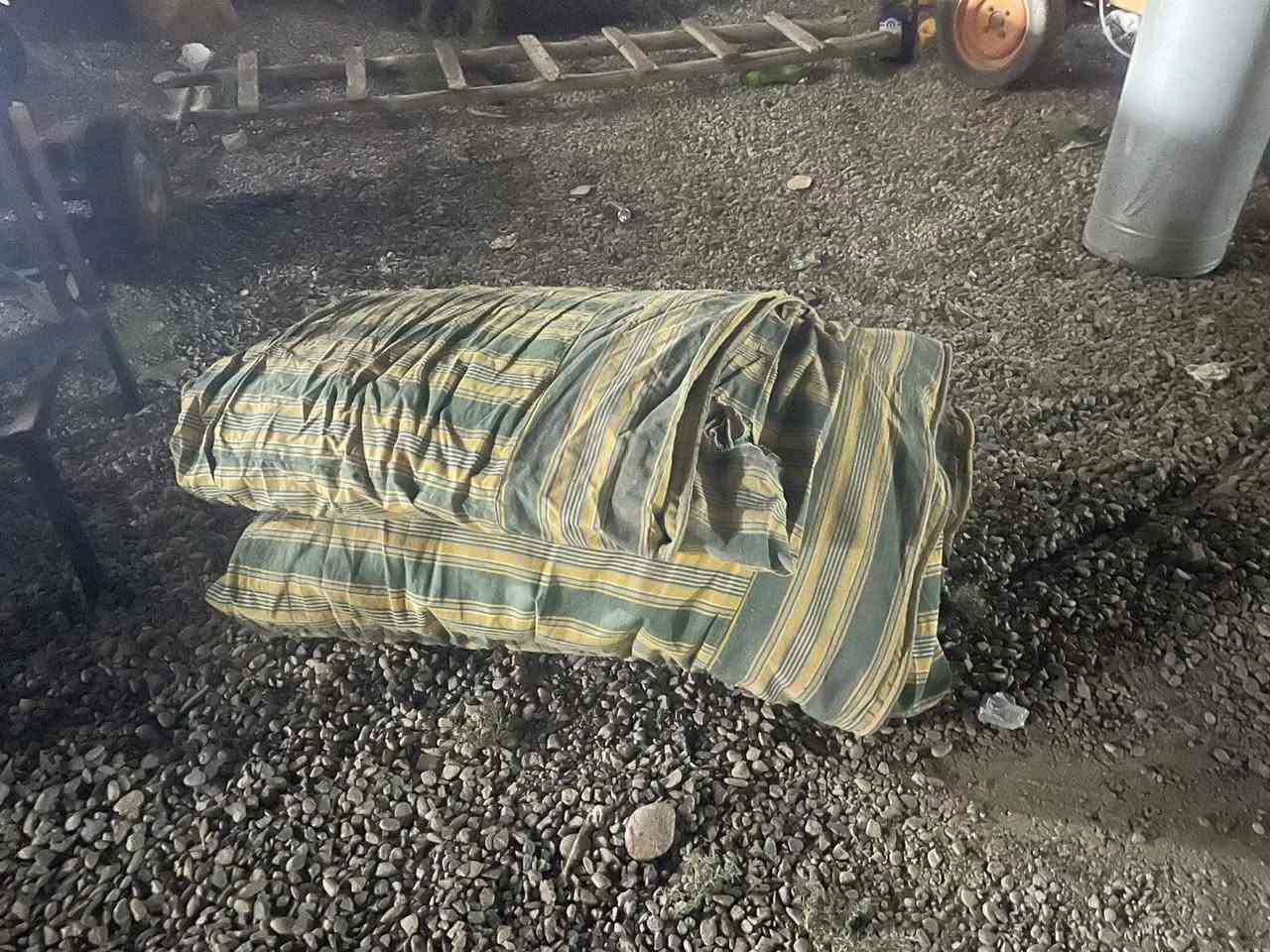 سلام عليكم
جادر قماش فقط للبيع   
الطول ١٤ والعرض ٩ امتار  مال جادر شبح 
العنوان :ديالى المقداديه
تواصل: ***********

