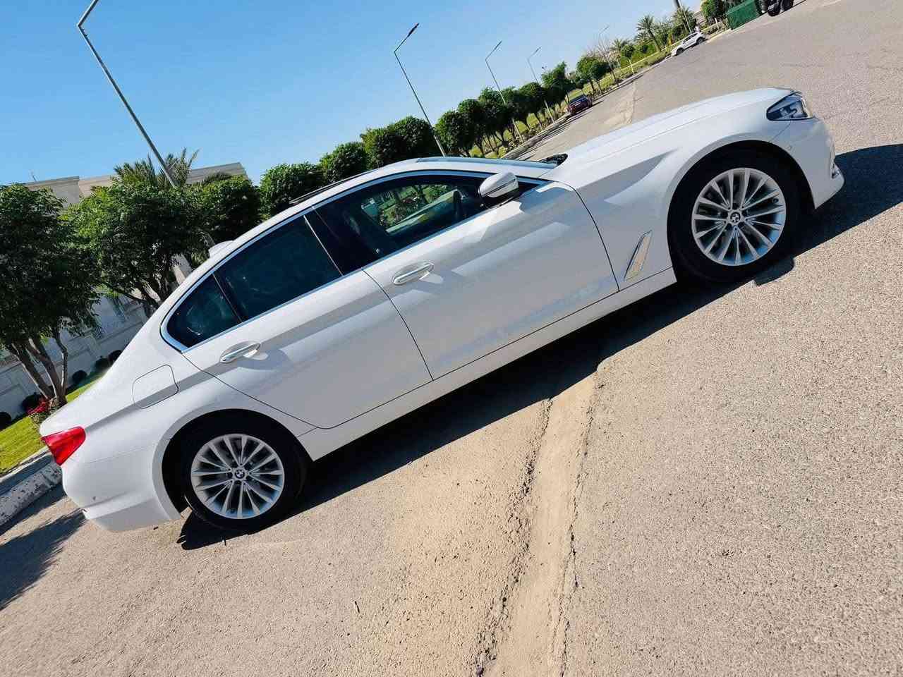 سلام عليكم للبيع فقط بدون مراوس
الحلوه للبيع 

BMW / 520i💎

💎وكالة العروش اربيل  

💎موديل 2019

💎السياره كفاله عامه بحالة الوكاله 

💎مكفوله من الشخط والرصعه والصبغ والتبديل كفاله عامه 

💎السيارة بعده ع وضع الشركة 

💎برغي ممفتوح بيه

💎فول مواصفات

💎4 سويجات وياها 

💎ماشية 136 الف كم

💎السعر : 285$ وبيها مجال 

💎مكان بغداد - السيدية

***********💎
