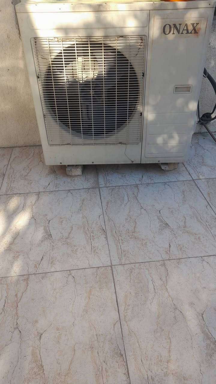 سلام عليكم سبلت عمودي ٣ طن للبيع سبلت ماداخل تصليح نهايا مكانه البصره زبير رقم مبايل ***********
