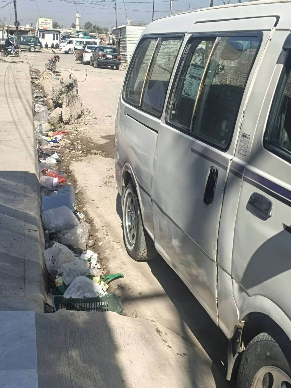 بريجو موديل ١٩٩٧ مكينه بيه بخار معمره عام ب٥٠ وبيه مجال رقم انكليزي بغداد 
***********
