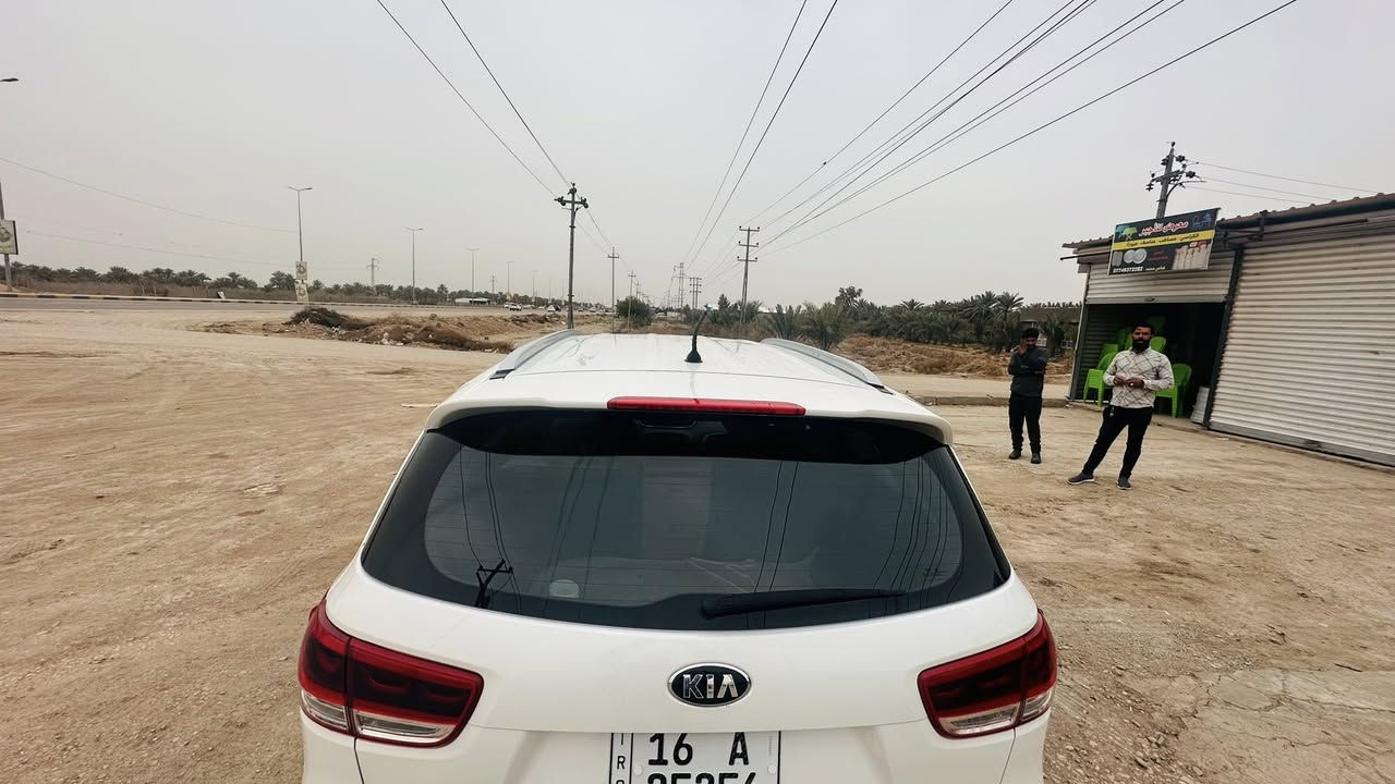 السلام عليكم
سورنتو ٢٠١٧ فول مواصفات من عده البنراما 
رقم قادسيه 
السعر ٢٢٠ 
للاستفسار ***********
