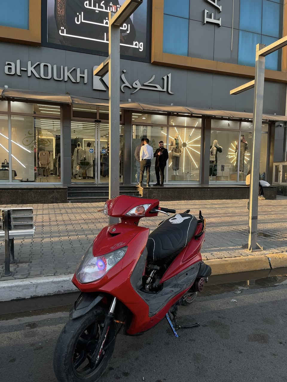 دراجه سكنس فحل رمبه دراجه جديده ونضيفه ماشيه 18 دراجه مزوده تزويد خارجي فقط مكينه ممفتوحه شلعه معدل كلج WF ستاند عدسه وسبايدر واقيات كاربون فايبر دراجه شغاله مابيه اي نقص نكره سلف رايده 850 وبيه مجال *********** المكان الستميه صليخ
