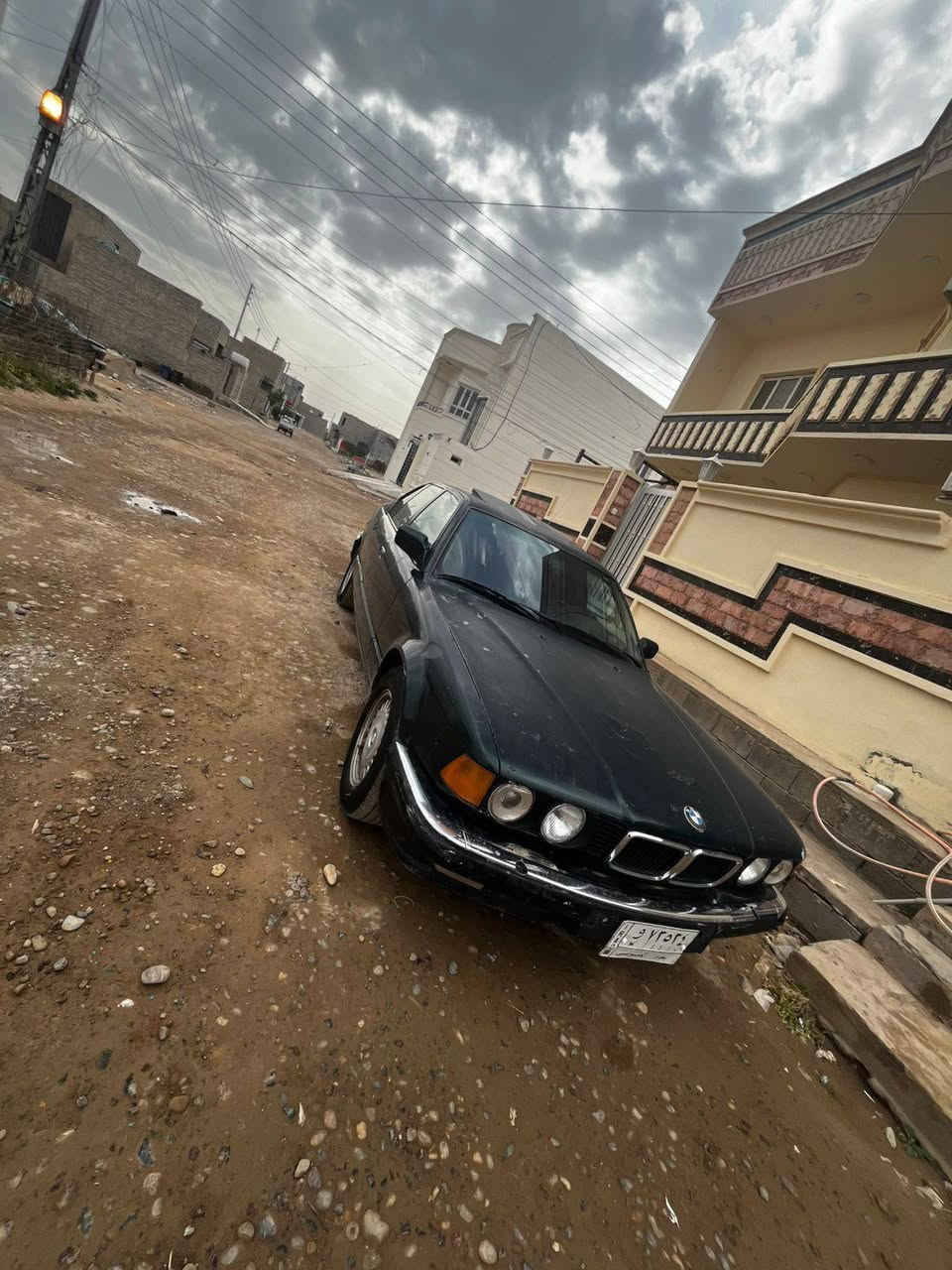 السلام عليكم بيئم 730 للبيع سعر 30 وبيها مجال شي قليل (مكاني تكريت) محرك بيئم محور  6 سلندر موديل 1994 رقم بغداد شرط تحويل فتحه سلايت لون زيتوني دبل ايرباك غرفتها جديد جلد كير اوتماتيك كشنات هيترات جلد تحكم كهربائي السياره مالت بيت انطيك بيها شرط محرك وكير استفسار اكثر 
***********
