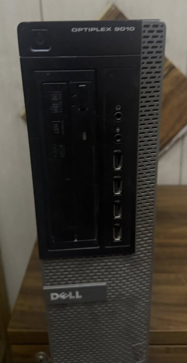 لابتوبات 2  نضام اندرويد شغالات كاملات
وكيس شغال كامل يشغل ببجي. شغال بس فرمته. 

قيم ب اليرضي الله وب العافيه. 
مكاني بغداد   يوجد توصيل ***********
