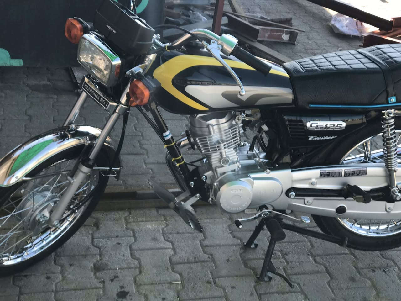 سلام عليكم 
دراجه اربعه كير مديل ٢٦
صار اقل الشهر من طالعه 
اوراق سكنر بسمي مكفوله 
من كلشي شرط النضافه 
الشراي السعر ٦٥٠بيهة مجال 
مكان كربلاء حي الحر 
***********
