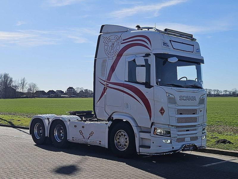 Scania R500
سنة الصنع 2019
عداد 654.000 كم 
ناقل حركة أوتوماتيكي 
قوة المحرك 500 حصان 
نظام المحور 6X4
رتايدر كامرة 
حساسات ثلاجة 
شاصي باج 
تعليق جوبلس 
السعر 475 ورقة 
شامل كمرك ونقل


**إذا كنت صاحب هذا الإعلان وتريد حذفه لأي سبب، رجاءا أرسل رسالة إلى الدعم الفني**