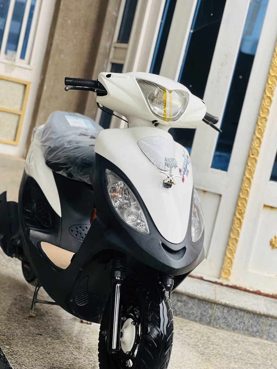 سلام عليكم كامكو في تو رمبه دراجه برغي ما مفتوح بيه مكان قلعه سكر رقم للستفسار ***********
