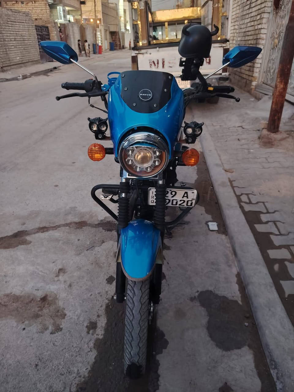 السلام عليكم دايون نفخ موديل 21 رقم وسنويه واسط باسمي مشروع وطني تحويل وين ميعجبك بغداد دراجه كفاله عامه 
الدراجه كلش جديده حتى العده مال شركه إياها دهن كله من الحسام الله شاهد جاهزه الدراجه ومكينه ناعمة فديو إياها شوفو
رايده بمليونين مكاني بغداد الحبيبيه ***********
