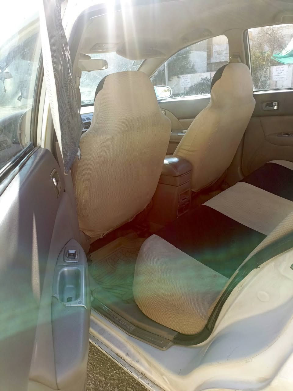 سلام عليكم للبيع A5 موديل 8 رقم بغداد دولي هزه وسنويه جديده بسمنه مصفره من الغرامات
مكينه كير  لاتبخير ولاتنقيص 
ماشيه 172
سياره بلاديه تكمها شواصيها الغودها حوضها كل نضيف وبدون ضربه 
 بيه تكحيلات بالكشر بسيط اثر خياس 
غرفتها نضيفه دوشمه وكاعيات جدد 
تدفئه وتبريد ثلج
 كهربائيات كلها شغاله وبلاديه
 سنتر لك جام اتو يصعد وينزل 
لايت عالي ناصي عدسه كهربائيه بلوجكترات ضبابي
تخم تايرات ودسكات جدد 
السعر 40 بيها مجال للشراي 
مكانها بغداد عويريج قرب مخابز باب الاغا 
الاستفسار على الرقم ***********
