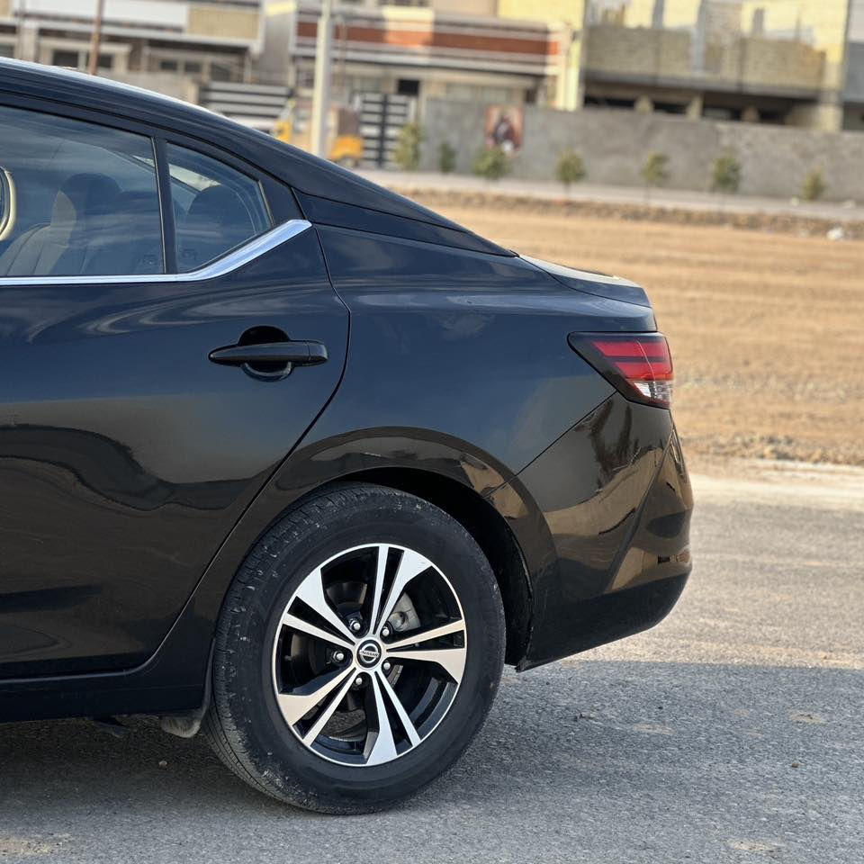 السلام عليكم
نيسان سنترا 2022 SV وارد امريكي
محرك 2000 GDI
ماشية 33 الف 
رقم بغداد بأسمي تحويل مباشر 
ضررها بداية البنيد وجاملغ جهة السايق بدون دواخل
مواصفات:
كاميرا وحساسات خلفية
رادارات امامي خلفي جانبي 360
مثبت سرعة 
تنبيه خروج عن المسار
وضعية قيادة ايكو ونورمال
شاشة اعطال
بصمة دخول وتشغيل 
شاشة كار بلي واندرويد اوتو 
سستم صوت شركة
عالي ناصي LED
السيارة جاهزة من كل نقص ولا سيرفس مشتغل بيها وعليها تخم تاير جديد وباتري جديد 
السعر 137 وبيها مجال للشراي
العنوان: بغداد، الدورة
حمزة: ***********
