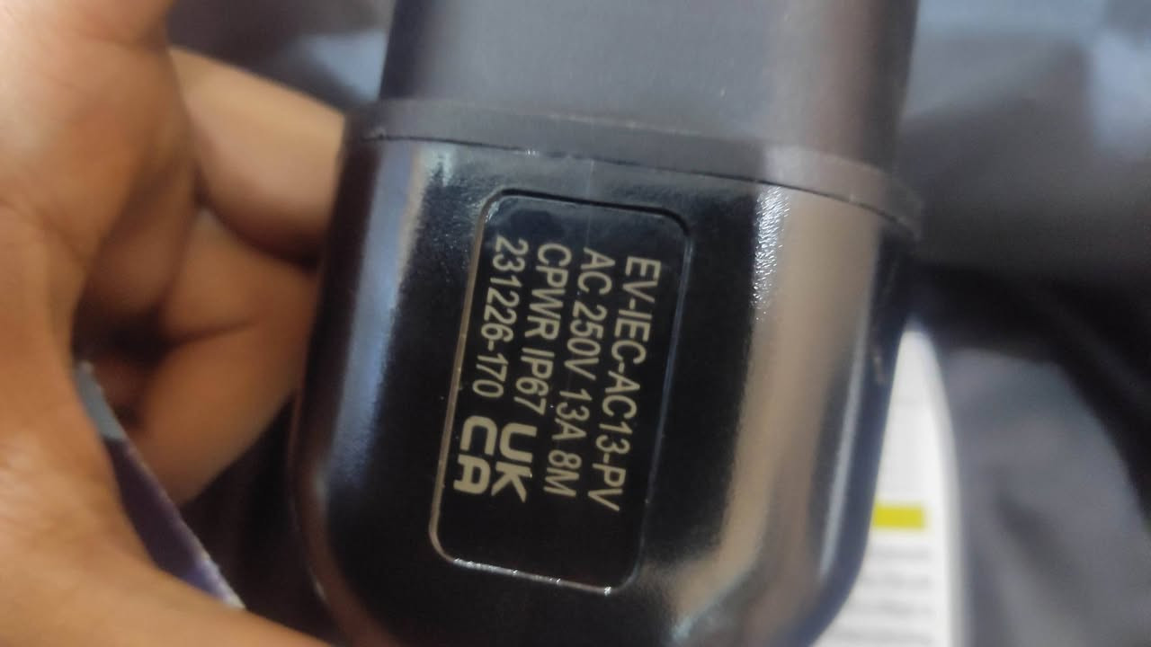 شاحنة بهذة الشكل تشحن بي واي دي شحن سريع مجربهة 90 الف والتوصيل مجاني


**إذا كنت صاحب هذا الإعلان وتريد حذفه لأي سبب، رجاءا أرسل رسالة إلى الدعم الفني**