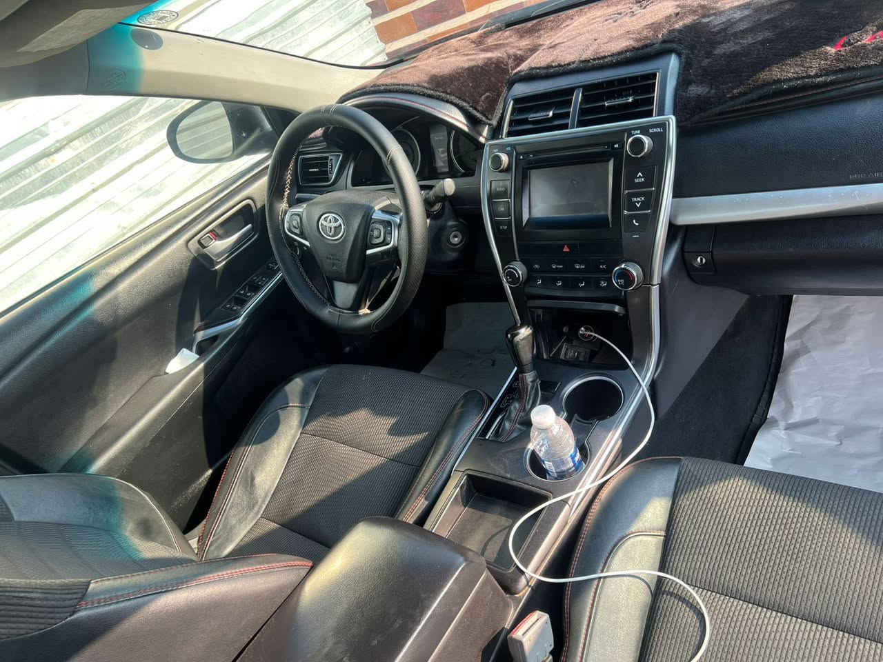 السلام عليكم للبيع كامري ١٧ SE  ماشيه ١٠٦ mi محرك مامفتوح وكير شرط صبغ فقط بنيد بدون دواخل صور حادث مايمي ماتطلع موجود رقم الشاصي السعر ١٤٥ وبيها مجال مراوس حسب القناعه مكان السيارة صلاح آلدين ناحية الزوية 
*********** 
*********** قساط وعده مابيع
