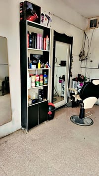 ديالى الخالص • دولاب • أسود