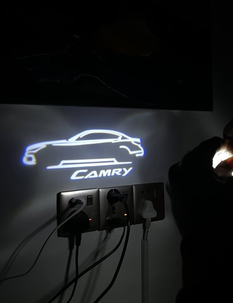 لد ترحيب باب بلادي / كامري / 
(جميع السيارات متوفر وجميع الموديلات ) فيشة بفيشة . بدون لا تحوير  ولا زلغ واير . وصل ضمان مع المنتج وفحص  امام المندوب للحجز ***********
