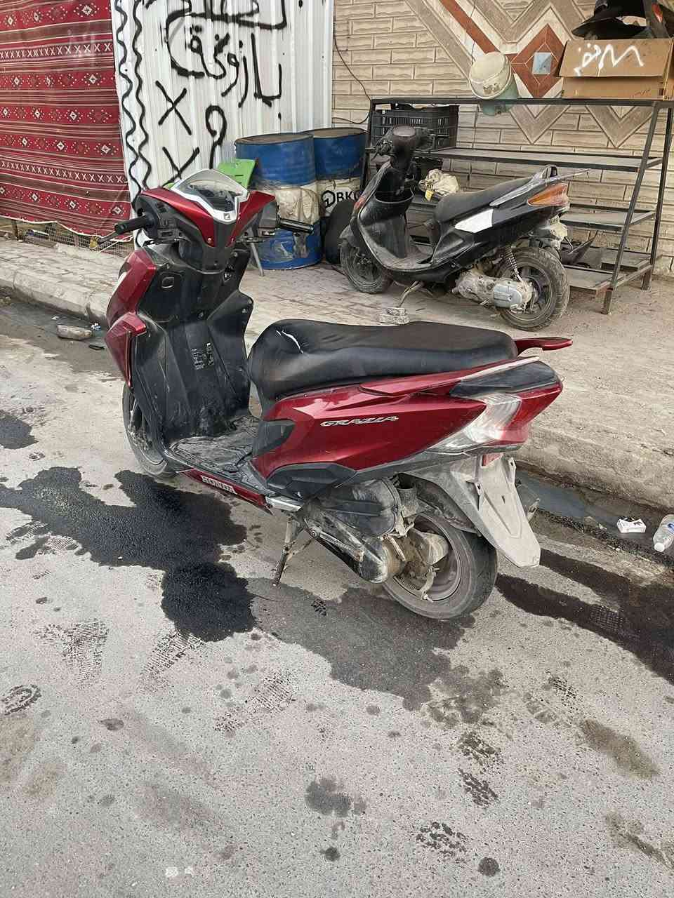 سلام عليكم هوندا كرزلا موديل ١٩ دراجه مفتوحه بس بستم دراجه حلوه ومابيه اي شي سلف كهربائيات كله شغاله شرط اريدها ٩٢٥ وبيها مجال للشراي عنواني سماوه الاسكان


**إذا كنت صاحب هذا الإعلان وتريد حذفه لأي سبب، رجاءا أرسل رسالة إلى الدعم الفني**