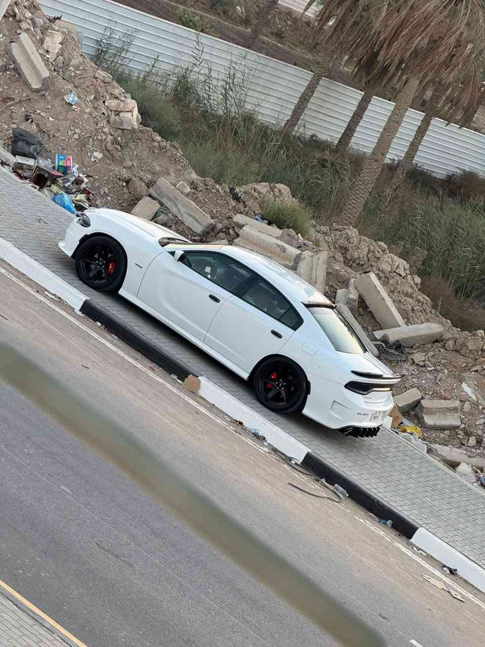 السلام عليكم
جارجر مديل 2019
هيمي ارتي 5.7 
بغداد باسمي جديد سنويه وهزه جديده 

شادلهه منضومه غاز. 
ولد متغير 
ويل نجمه 
تاير خلفي 315 امامي 275
كفر فج 6 بستم الياف 
دواخل احمر جلد حضن rt 
ماشيه 80 ميل 
موصفات شفتات ستيرن. 
سوبر تراك 
نضام سبورت 
كشن حضن 
حساسات خلفيه 
وباقي معروف 
الحادث يمك. بنيد مبدل فقط بدون يرباك ابد ولادواخل ولاشواصي.  
#مكان سياره بصره شراي اتصل وتدلل مارجعك.  ***********
