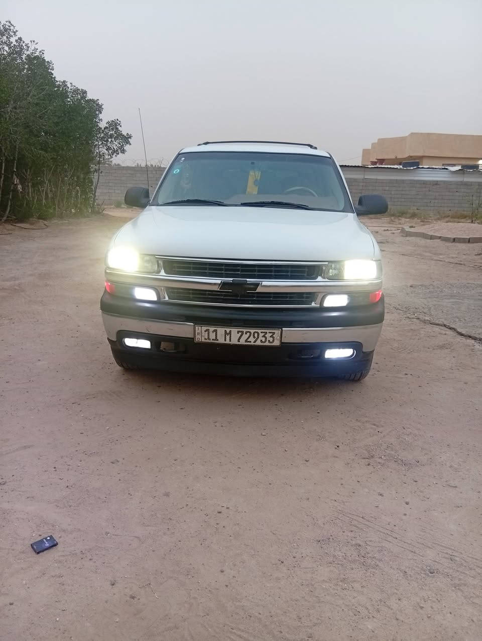 السلام عليكم 
تاهو الفيني 2003
محرك 5300
كير700
بدون حادث
تخم تاير توني شاده 
منضومه لايت زنون 
تبريد مركزي ثلج
كهربايات مابيهاا نقص
مثبت سرعه
كشن كهرباء
حداده وره وكدام  توني شادهاا
جاهزه من كل النواحي 

صبغ عــــــــــــام اثر جراد 
رقم بغداد انكليزي 
تحويل مباشر 
سنويه 2031
السعر 140 بيها مجال حك الجيه 
اترايك ع دوسة  البانزين 
سياره حلوه خير من الله 
مال جناي 7راكب
عنوان البصره سفوان
رقم الهاتف 
***********
***********
