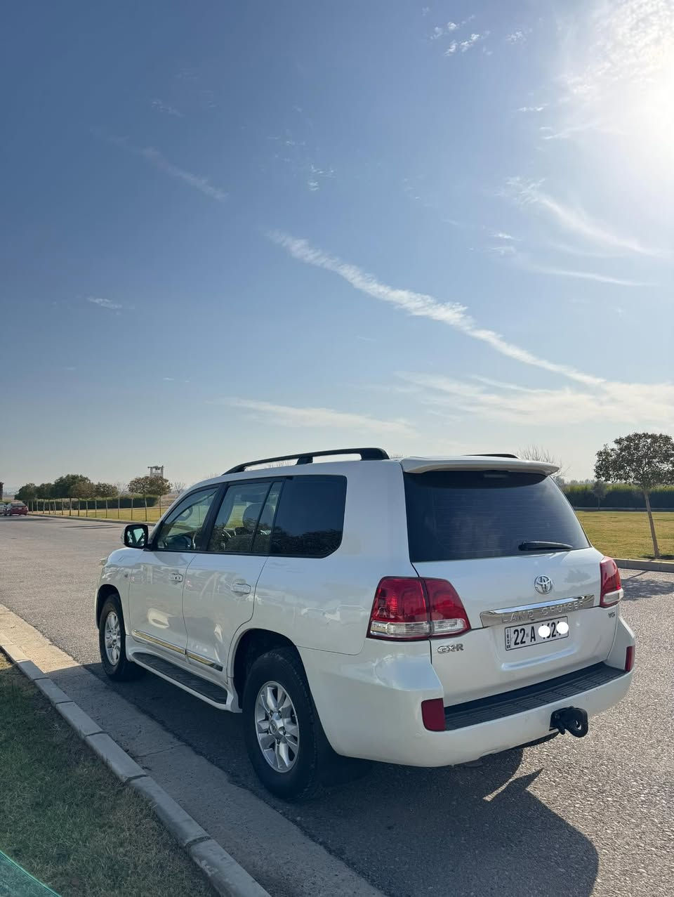 سلام عليكم 
لاندكروز 2009 مكفولة من الصبغ السيارة على وضع 
البلادي 
رقم اربيل و اسمي
*********** واتس اب
