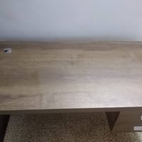 ميز مكتبي • خشبي • ١٤٠×٧٥×٧٠