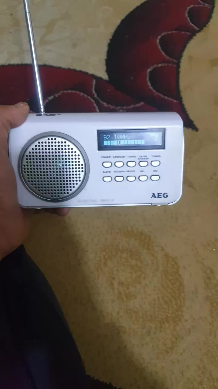 السلام عليكم 
راديو باحث عدد أثنين بحالة جيدة وسحب قوي ونقاوة في الصوت وعكس ذالك يرجع الراديو يعني على الفحص .
الملحقات يوجد شاحن مع كل راديو .
سعر الاثنين 35  الف ..بي مجال بسيط 
بغداد ....مزيد من التفاصيل ...خاص .


**إذا كنت صاحب هذا الإعلان وتريد حذفه لأي سبب، رجاءا أرسل رسالة إلى الدعم الفني**