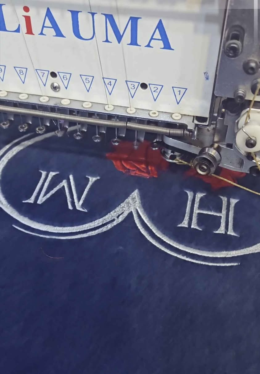 ماكنة تطريز الكتروني نظيفة جدا مع جهاز بريم اضافي كربلاء, العراق


**إذا كنت صاحب هذا الإعلان وتريد حذفه لأي سبب، رجاءا أرسل رسالة إلى الدعم الفني**