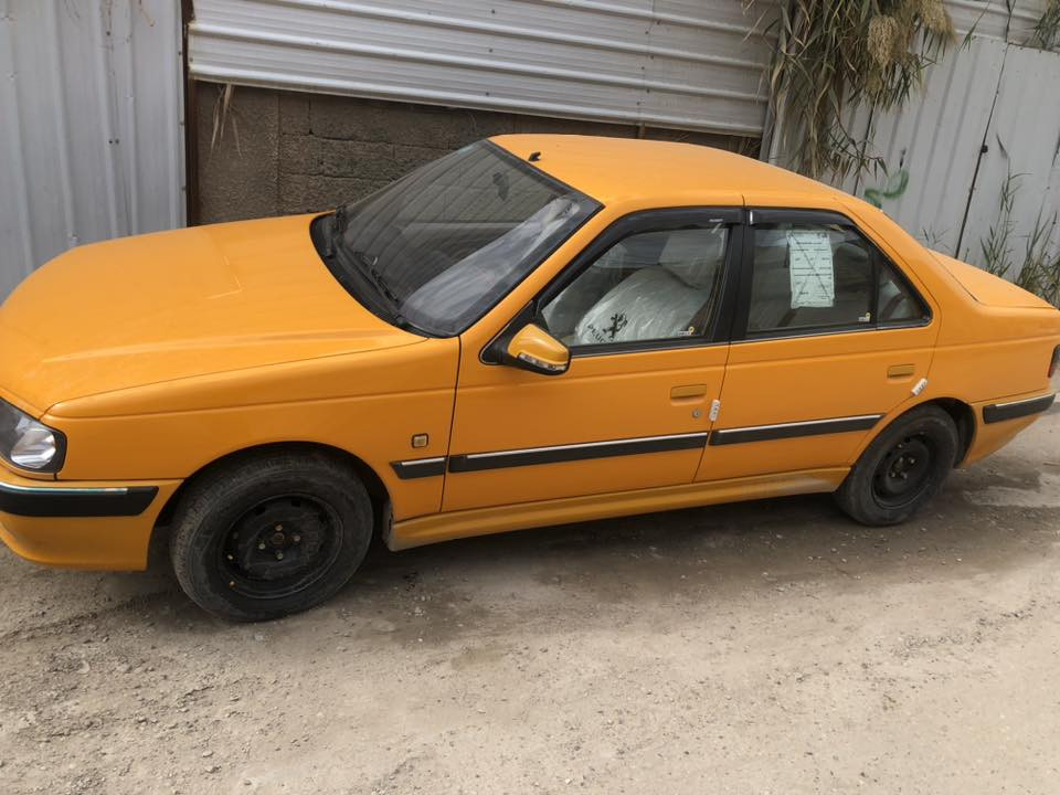 سلام عليكم بيجو بارس موديل 21 سياره نظيفه وكل نقص مابيها رقم انكليزي بغدادماشيه 97 والسياره مغازلها امانت الله مكلف بل نشر وهاذه رقم راعيها
رقم الهاتف:***********
