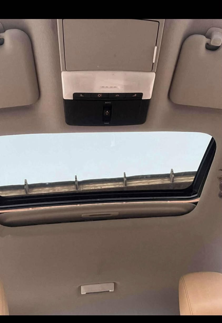 نيسان سنترا موديل2033امريكي
***********
ضرر بس بونيد دواخل بدنه بي فقط
ايرباك طاك راحع سستم
لون ابيض ماشي 52
موصفاتsvبلص
داخل مشمشي
كشنات  بقلاوه جلد (كهربائي تدفه4مقاعد)
ستيرت تدفئ
رادارات العدد 4 امامي خلفي جانبي
ويل حجم 18
حساس خلفي 
تشغيل عن بعد
بصمه +بصمه تشغيل
سقف سلايت
تبريد لمس 
تحمات استيرن تثبيت سرعه 
مانع تصادم خط شارع قياده ذاتيه
مدخل usp
نضام ايكو sport
سياره بسمي سنويه 2031تنتهي
عنوان كركوك استفسار***********
