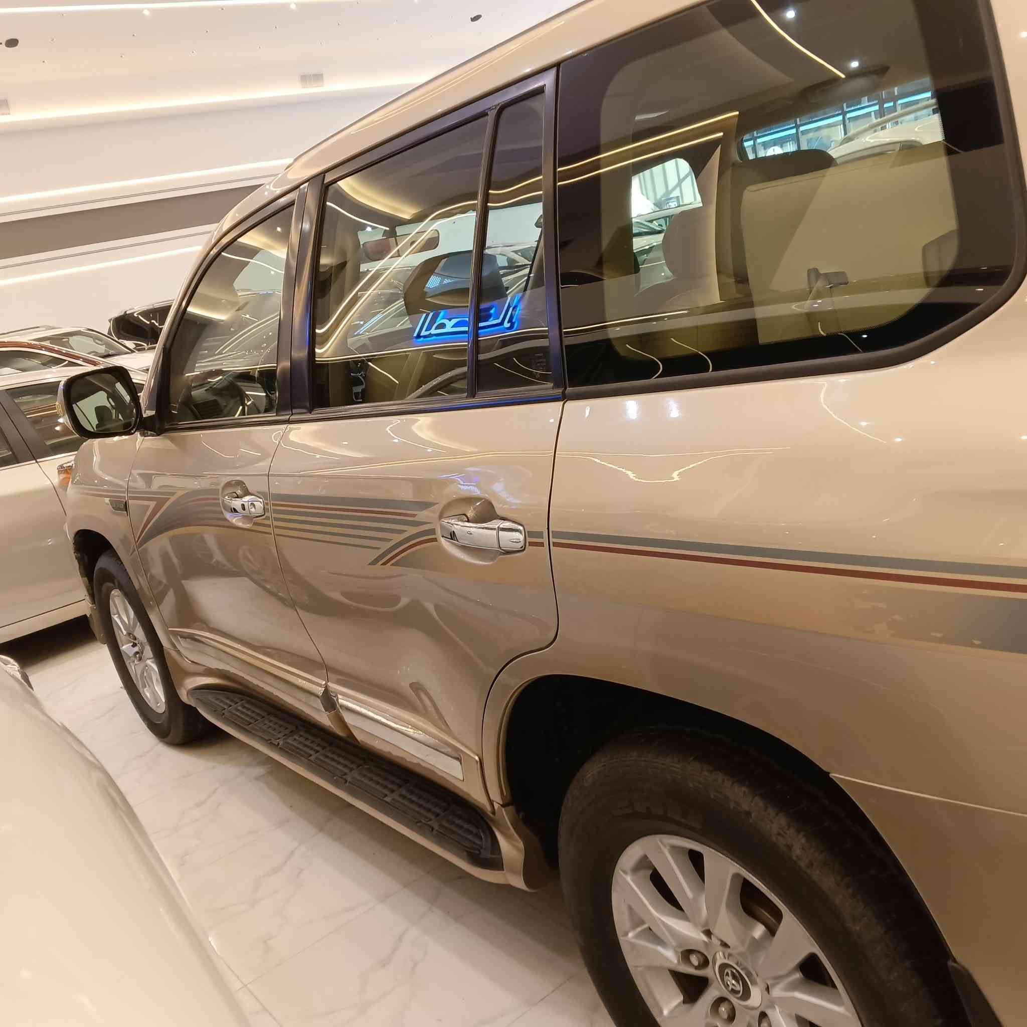 بسم الله الرحمن الرحيم لاندكروز موديل 2008 رقم بغداد سياره اكلين لا ضرر ولا صبغ ما عدا تكحيل في البورد مرشوش كلير محرك    

محرك جير كفاله 6 سلندر هزه فحص سنويه جديده  سلايد تحكمات بصمه شاشه كبيره 
سياره باسمي تحويل مباشر 
السعر#254$$$
#تلفون
***********
***********
