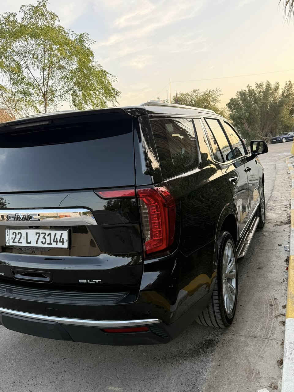 السلام عليكم 
للبيع يوكن 2021 وارد امريكي 
مواصفات 
بانوراما
كشنات منفصل +جميع الكشنات كهرباء / كشنات امامية ذاكرة وتدفئة وتبريد
كشنات خلفية منفصلة
6 كامرات
رادار امامي وجانبي
قيادة ذاتية وتحديد مسار
حساسات خلفية وامامية
تشغيل عن بعد
شاشة كبيرة كار بلي 
شاشات خلفية
شاحن واير ليس
سماعات بوس
إنارة محيطية 65 لون 
بدون اي تحذير بالشاشة
محرك 5300
باب خلفي كهربائي
ويل كب دينالي حجم 22 تخم تاير جديد 
مرايات شفط + نقطة عمياء
حادث موضح بالصور
سنوية بإسمي لل 2029
هزه السنة 26 شهر 12
السعر 39 الف دولار
مكان بغداد الكرخ
للإستفسار ***********
