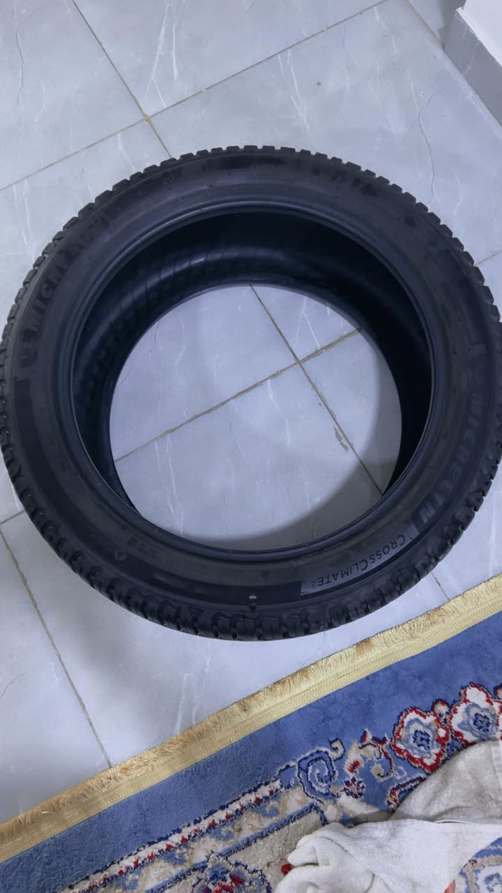 للبيع زوج اطارت فقط كانو تخم وبعت اثنين جتهم لسيارتي الجارجر بس الخلفيات رهمن الاماميات ميرهمن دزوهن الي من قطر مشلن اصلي حجم 20/40/285 سنه الانتاج 2025 شهر 11 للبيع فقط بـ300 الف مكاني بغداد ماعندي توصيل


**إذا كنت صاحب هذا الإعلان وتريد حذفه لأي سبب، رجاءا أرسل رسالة إلى الدعم الفني**