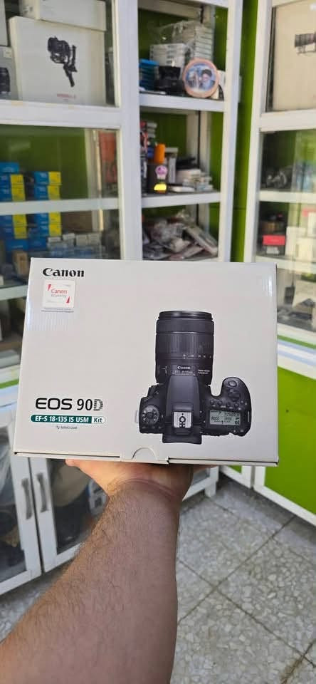 الافضل الاقوى بسعر مليون و 300 الف
كانون 90 تصور 4k شاشه فلاب لمس

واي فاي بلوتوث  تجي ب 32ميكا بكسل

عدسه 18-135 ام سيم كارت STM صامت

السعر فقط مليون و 300 الف 

كارتون ملحقاتها الاصليه شاحن بطاريه

حزام رام كامله نظافه 95‎%‎

مكاني بابل \

***********
