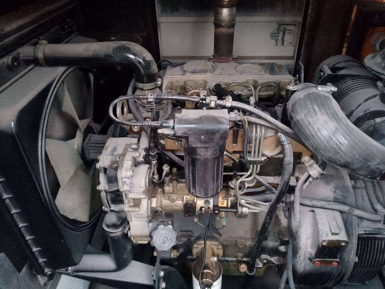 السلام عليكم عندي مولد لبيع بيركز نكليزي 3بستم راس توليد 33كيفي كاتم مولده بلادي مامفتوح عنوان بغداد ابوغريب ***********.  ***********. سعر 40وبي مجال
