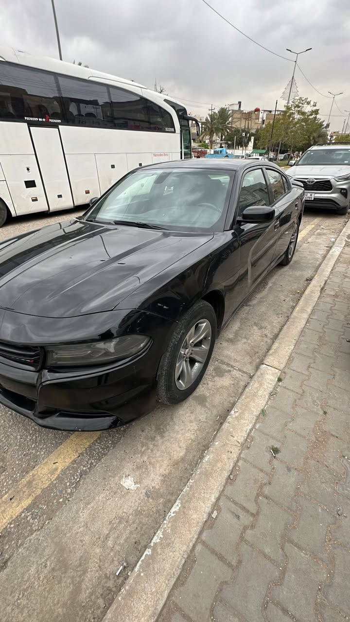 سلام عليكم جارجر sxt للبيع موديل ١٥ حادثها شطح 
مصبوغ حزام السعر ١٤٠ وبيها مجال
كربلاء 
***********
