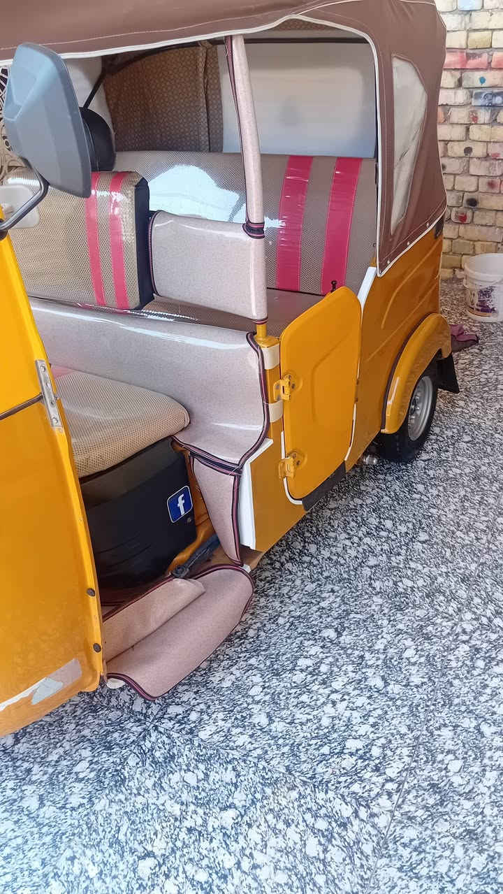 اسلام عليكم تكتك ٢١ شهر ٤ سنويه
التكتك جاهزه الكشره كفاله ماعده رشه يم السكن 

فراش دوشمه تخم تاير مسجل تكتك جاهزه للأخير

مكينه لاتنقيص لاتبخير

المكان المجر الكبير 

السعر ٦ ونص وبيها مجال قليل 

الاستفسار ‎***********
